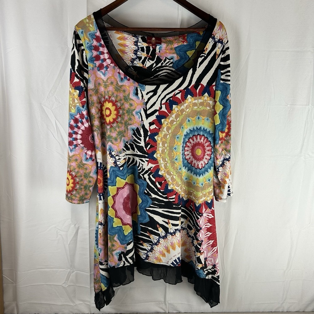 From‎ the Heart Women's XL Asymmetrical Hem Tunic Mandela Zebra Print